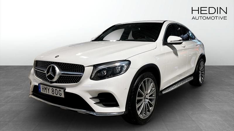Vit Begagnad 2019 Mercedes GLC220 AMG Sportkupé | 354 900 kr (Marknadspris) - Bild 1/4