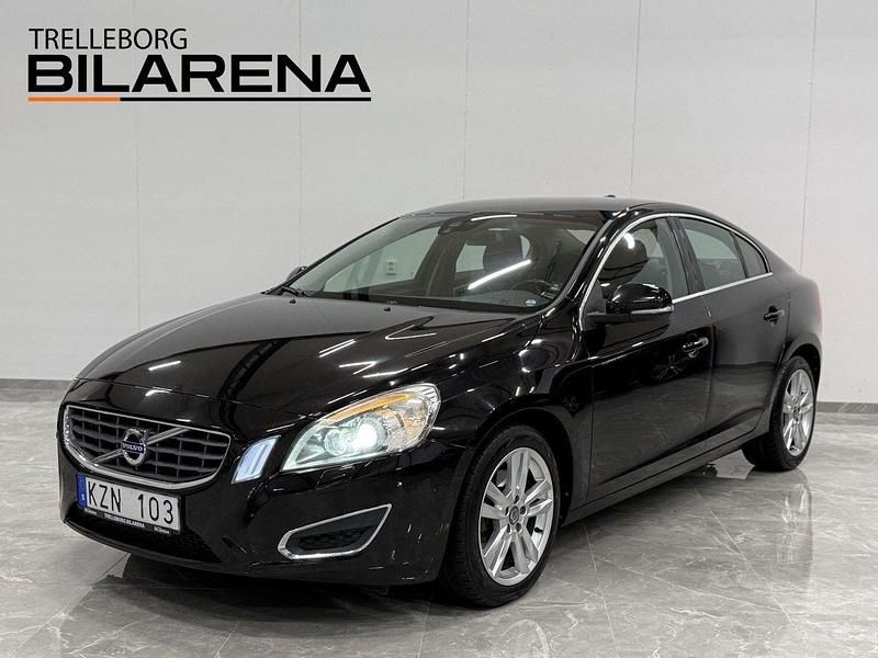Svart Begagnad 2011 Volvo S60 Summum Sedan | 79 900 kr (Marknadspris) - Bild 1/4