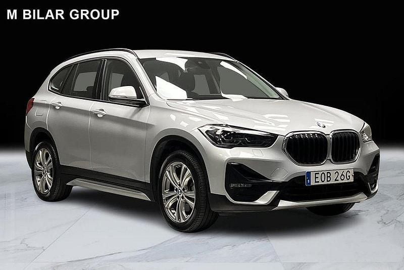 Silver Begagnad 2020 BMW X1 Sport Line SUV | 269 000 kr (Bra pris) - Bild 1/4