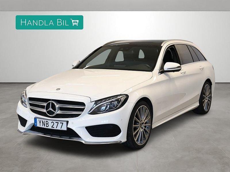 Vit Begagnad 2017 Mercedes C220 AMG Kombi | 266 900 kr (Lite dyr) - Bild 1/4