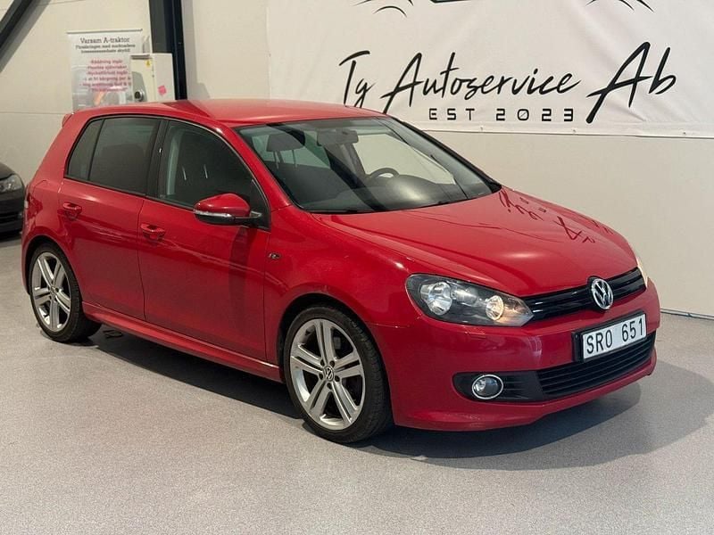 Röd Begagnad 2012 VW Golf VII GT Halvkombi | 69 856 kr (Bra pris) - Bild 1/4
