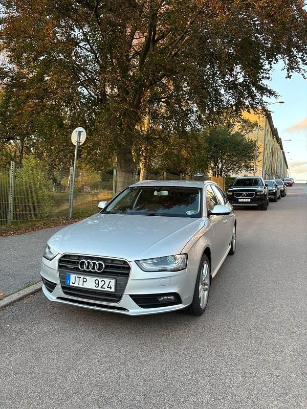 Silver Begagnad 2013 Audi A4 Proline Kombi | 79 000 kr (Bra pris) - Bild 1/4