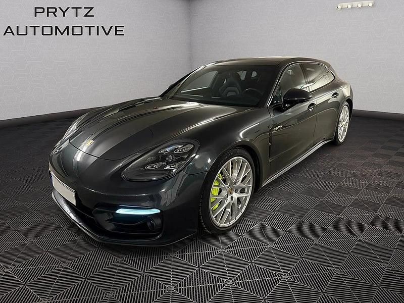 Volcano grey metallic Begagnad 2021 Porsche Panamera Sport Turismo Kombi | 929 000 kr - Bild 1/2
