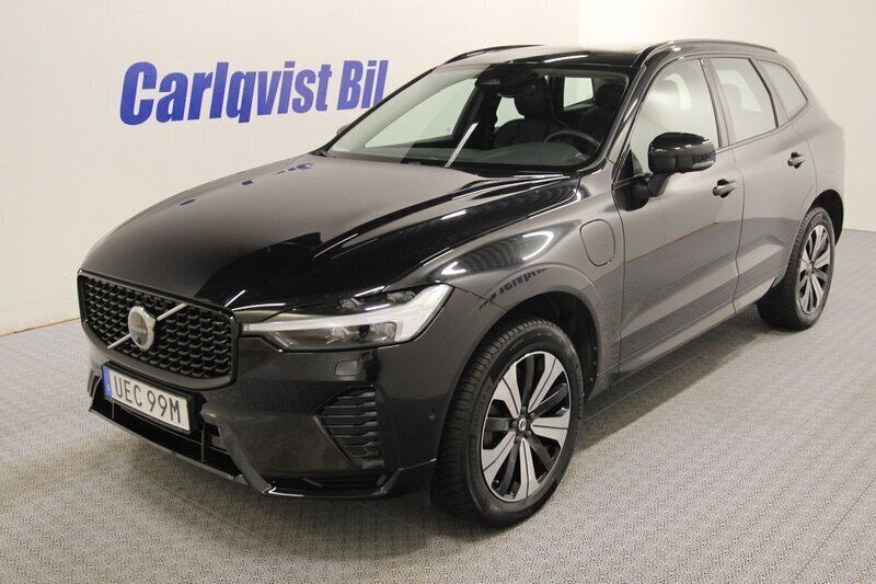 Svart (svart metallic) Begagnad 2023 Volvo XC60 Plus SUV | 495 000 kr (Lite dyr) - Bild 1/4