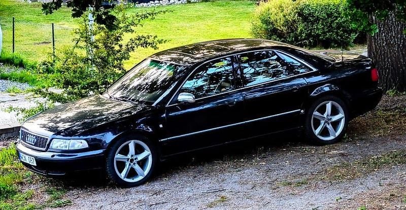 Begagnad 1998 Audi S8 Sedan | 74 000 kr - Bild 1/1