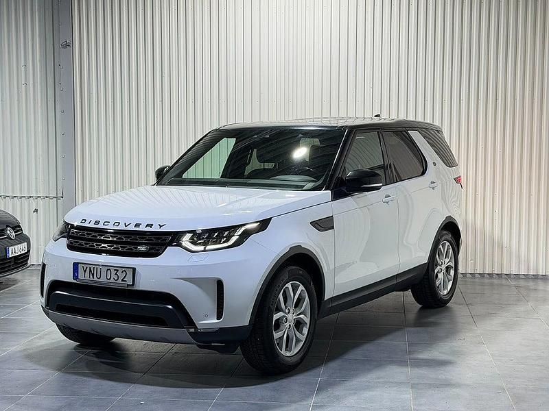 Vit Begagnad 2017 Land Rover Discovery 5 HSE SUV | 329 900 kr (Marknadspris) - Bild 1/4