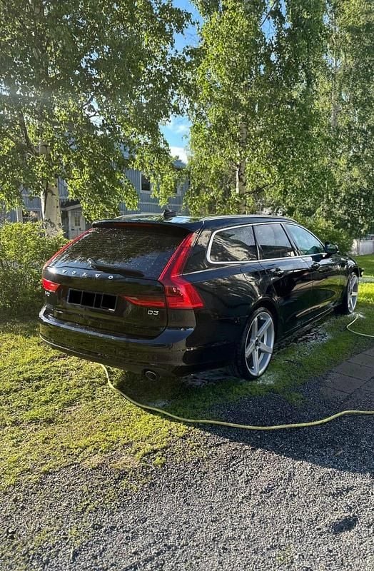 Begagnad 2019 Volvo V90 Kombi | 179 000 kr (Marknadspris) - Bild 1/3