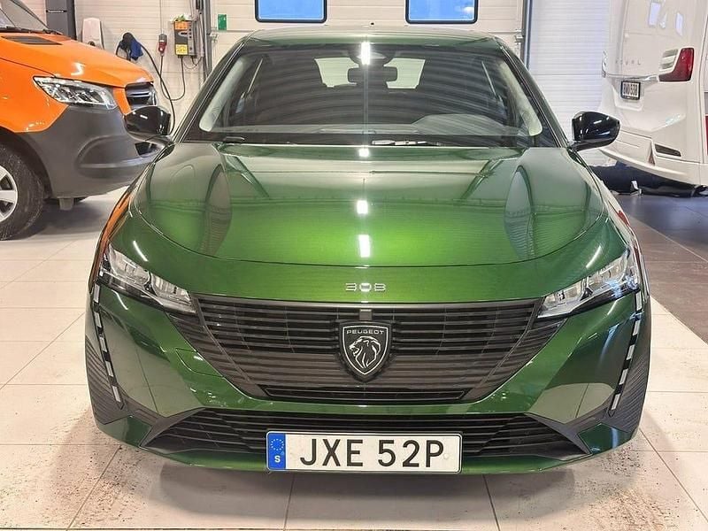 Begagnad Peugeot 308 Active 131 HK (96 kW) 2022 Grön Halvkombi