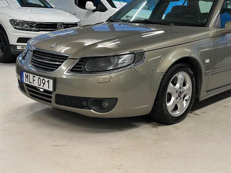 Begagnad Saab 9-5 Vector 185 HK (136 kW) 2007 Grön Kombi