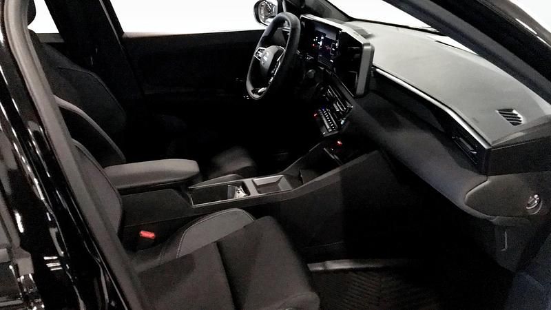 Ny Nissan Micra Advance 110 kW (150 HK) 2025 Svart Halvkombi