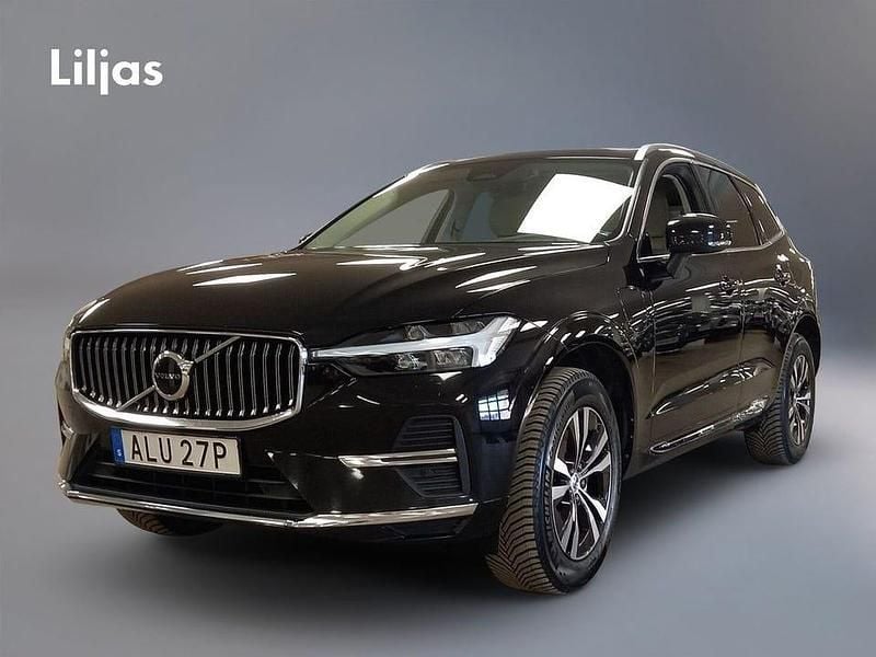 Svart Begagnad 2023 Volvo XC60 Core SUV | 358 900 kr - Bild 1/3