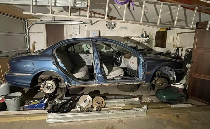 Aegean blue Begagnad 2001 Jaguar X-type Sedan | 15 000 kr - Bild 1/4