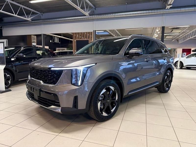 Begagnad Kia Sorento Advance 256 HK (188 kW) 2024 Grå SUV