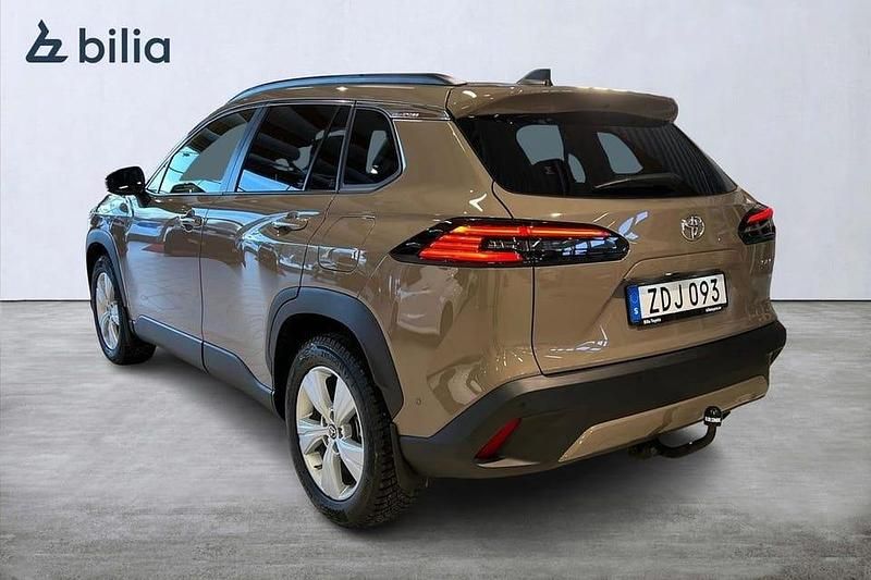 Begagnad Toyota Corolla Cross Executive 200 HK (147 kW) 2025 Brun SUV