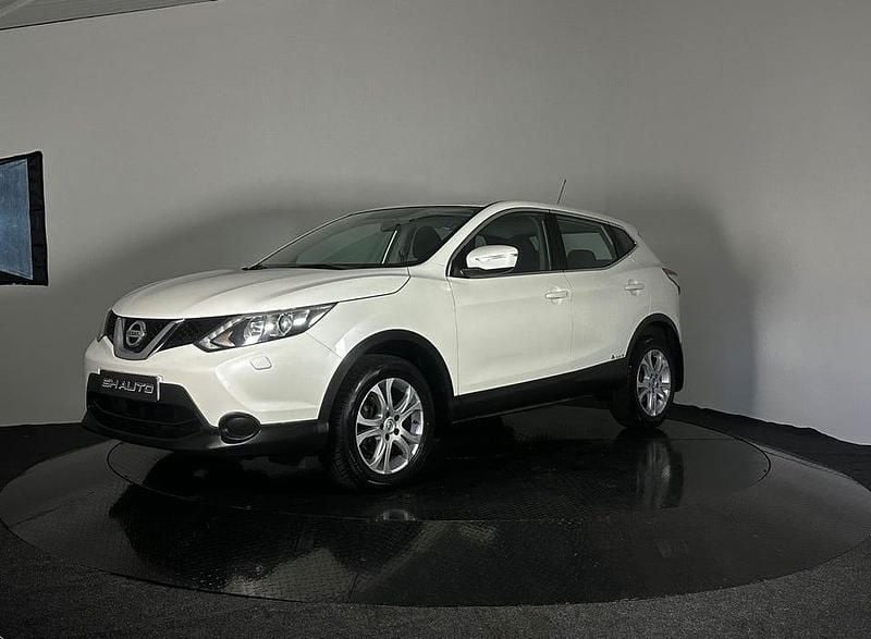 Vit Begagnad 2014 Nissan Qashqai SUV | 89 900 kr (Marknadspris) - Bild 1/4