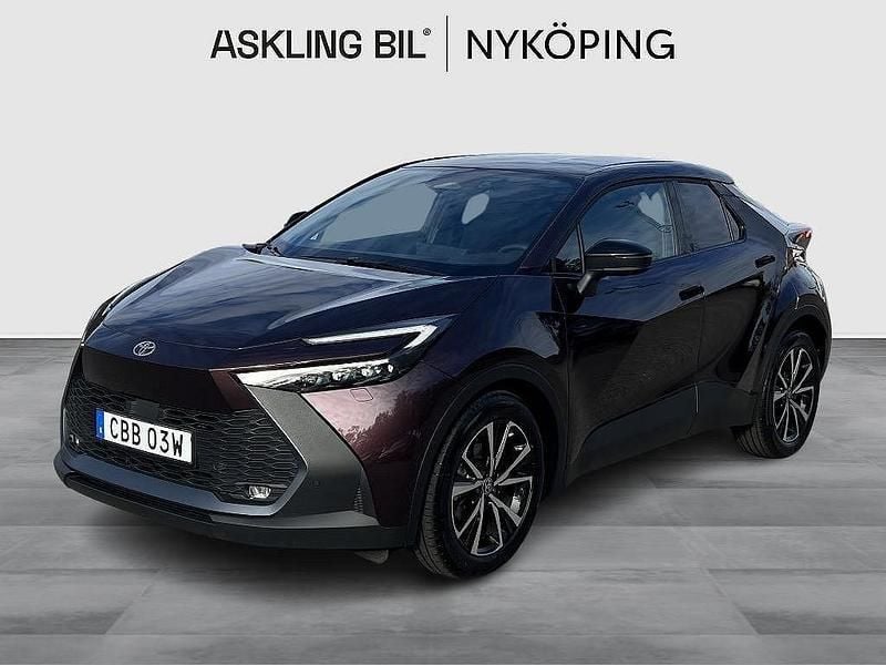 Lila Begagnad 2024 Toyota C-HR Style SUV | 399 000 kr - Bild 1/4