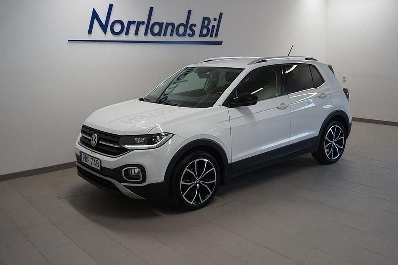 Vit (pure white) Begagnad 2020 VW T-Cross GT SUV | 219 900 kr (Marknadspris) - Bild 1/4