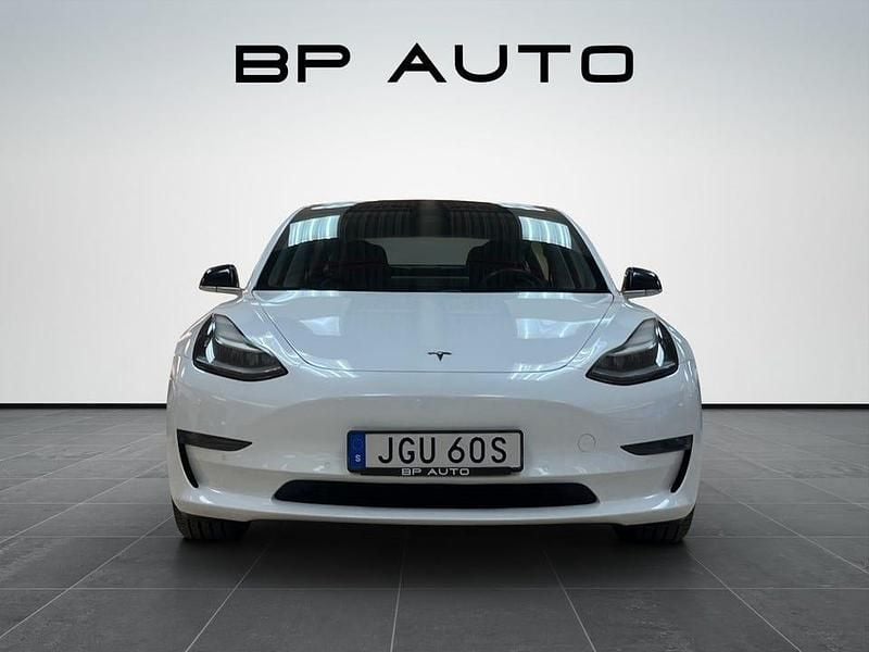 Begagnad Tesla Model 3 Long Range AWD 324 kW (441 HK) 2019 Vit Sedan