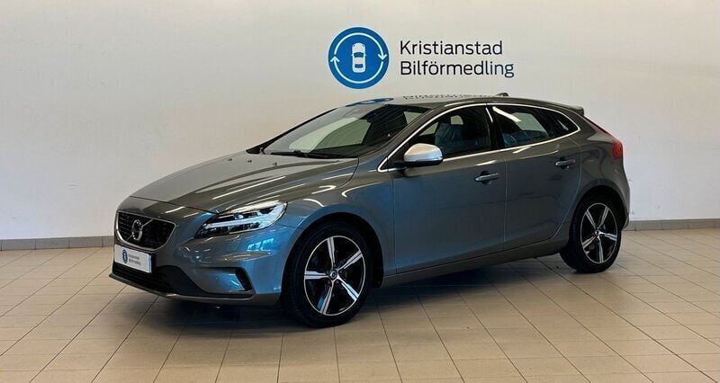 Grå Begagnad 2018 Volvo V40 R-Design Kombi | 209 900 kr (Lite dyr) - Bild 1/4