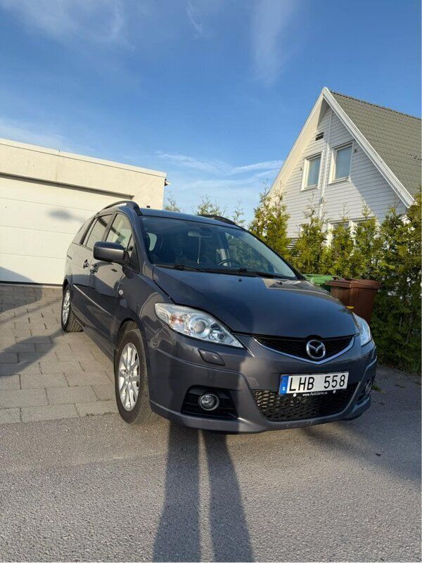 Grå Begagnad 2009 Mazda 5 Edition Minibuss | 54 900 kr (Lite dyr) - Bild 1/4