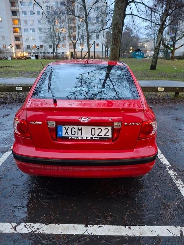 Begagnad Hyundai Elantra 143 HK (105 kW) 2006 Halvkombi