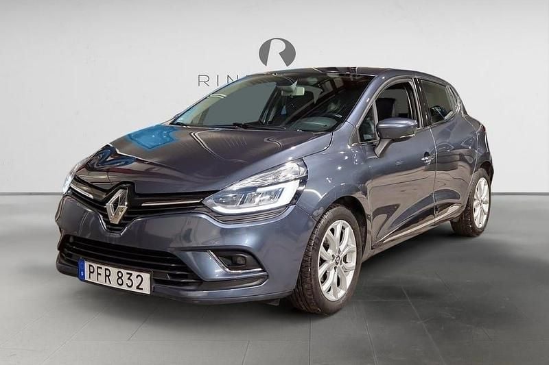 Begagnad Renault Clio IV Intens 90 HK (66 kW) 2017 Grå Halvkombi