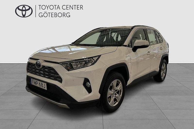 Vit Begagnad 2019 Toyota RAV4 Hybrid Active SUV | 319 900 kr (Marknadspris) - Bild 1/3