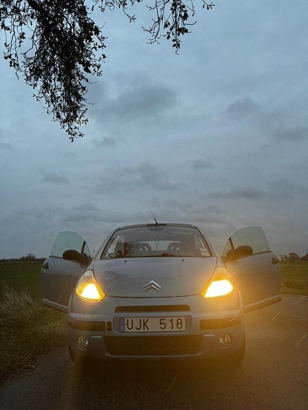 Blå Begagnad 2004 Citroën C3 Pluriel Cab | 24 999 kr - Bild 1/4