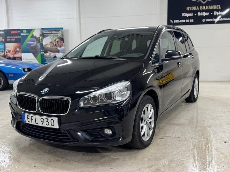 Svart Begagnad 2016 BMW 218 Gran Tourer Advantage Minibuss | 65 000 kr (Superpris) - Bild 1/4
