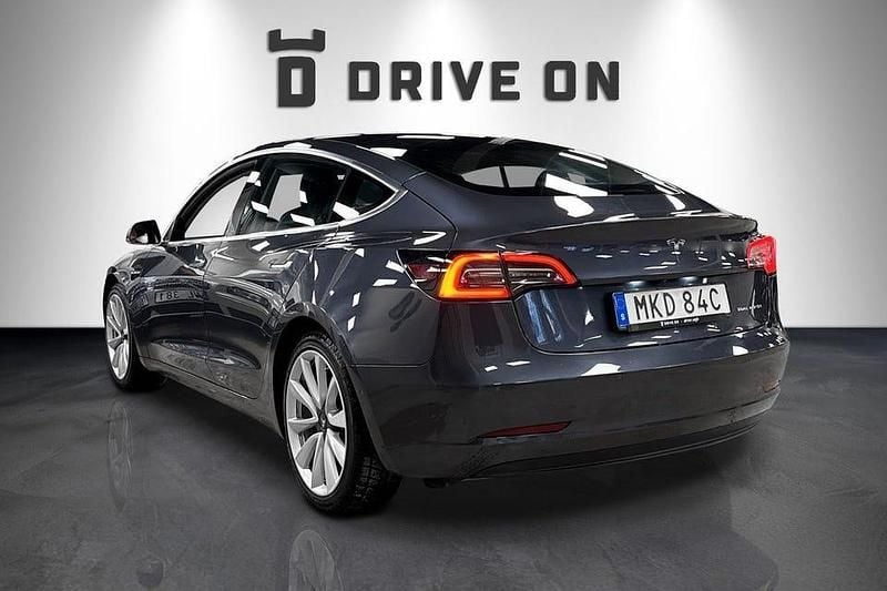 Begagnad Tesla Model 3 Long Range AWD 324 kW (441 HK) 2020 Grå Sedan