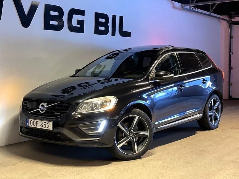 Begagnad Volvo XC60 R-Design 215 HK (158 kW) 2014 Svart SUV