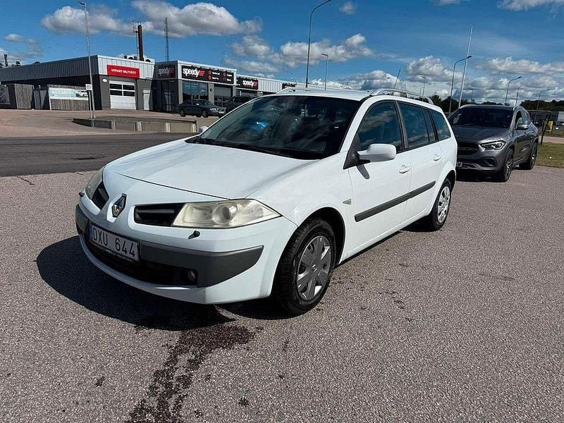 Vit Begagnad 2008 Renault Mégane GrandTour Kombi | 21 900 kr (Bra pris) - Bild 1/4