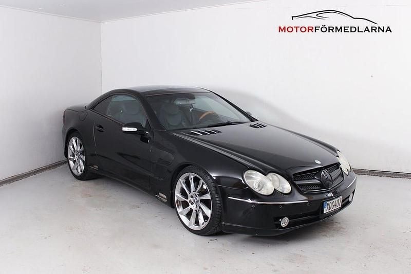 Begagnad Mercedes SL500 306 HK (225 kW) 2002 Svart Cab