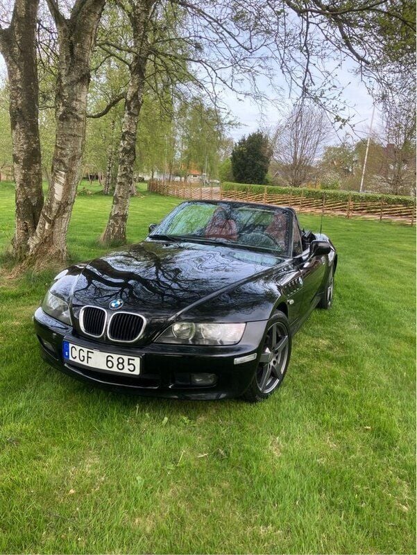 Svart Begagnad 2000 BMW Z3 Sport Line Cab | 84 000 kr (Marknadspris) - Bild 1/3