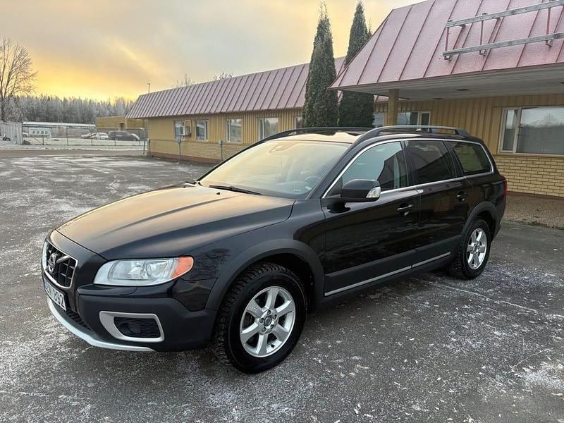 Svart Begagnad 2012 Volvo XC70 Momentum Kombi | 149 900 kr (Marknadspris) - Bild 1/4