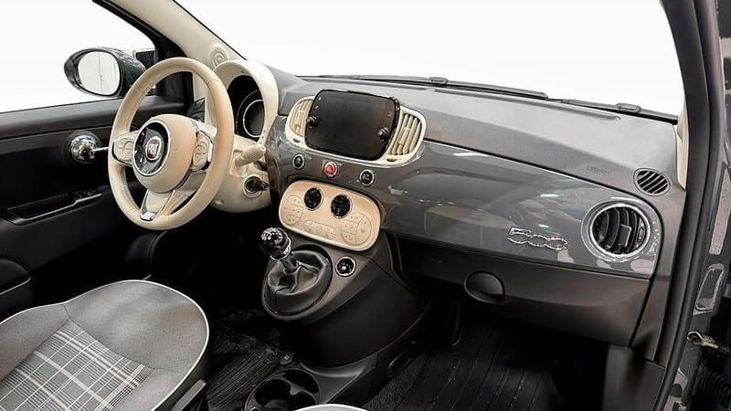 Begagnad Fiat 500 Lounge 71 HK (52 kW) 2021 Grå (grey) Halvkombi