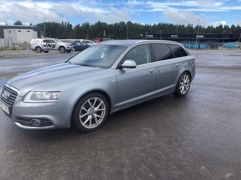 Begagnad Audi A6 S-Line 136 HK (100 kW) 2011 Kombi
