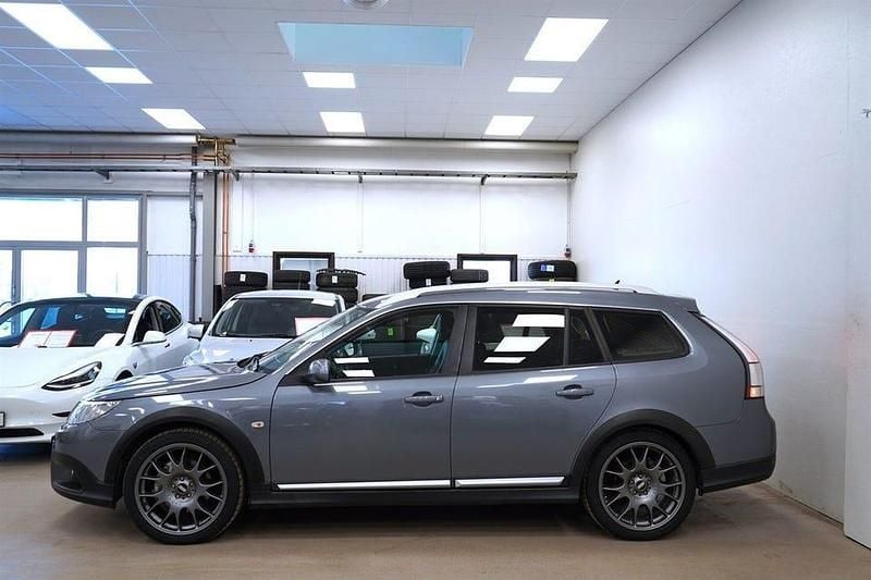 Begagnad Saab 9-3X 209 HK (153 kW) 2010 Grå Kombi