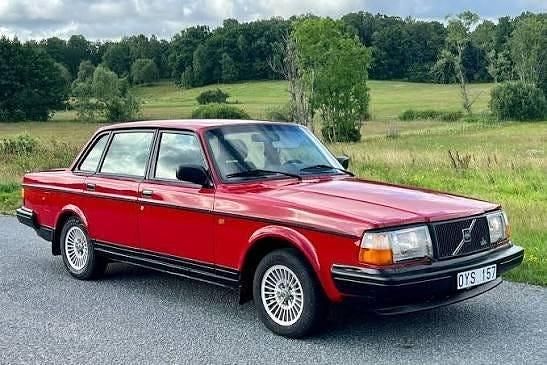Begagnad 1987 Volvo 244 Sedan | 80 000 kr - Bild 1/1