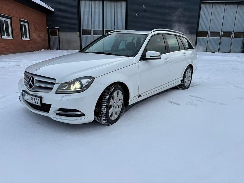 Begagnad Mercedes C220 170 HK (125 kW) 2013 Kombi