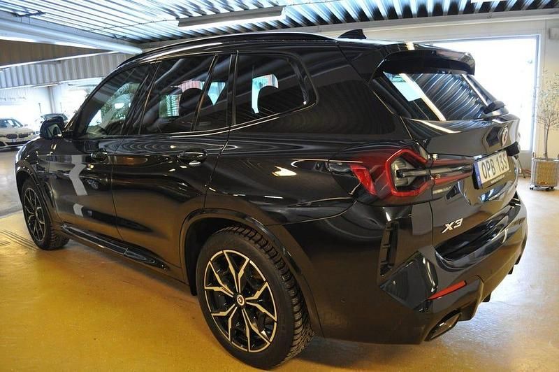 Begagnad BMW X3 M Sport 292 HK (214 kW) 2023 Safirsvart metallic SUV