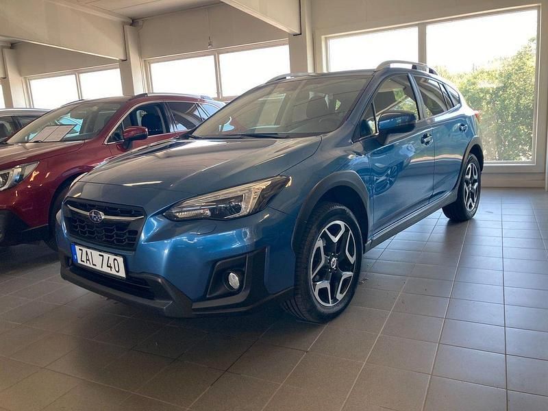 Blå Begagnad 2017 Subaru XV SUV | 224 000 kr (Marknadspris) - Bild 1/4