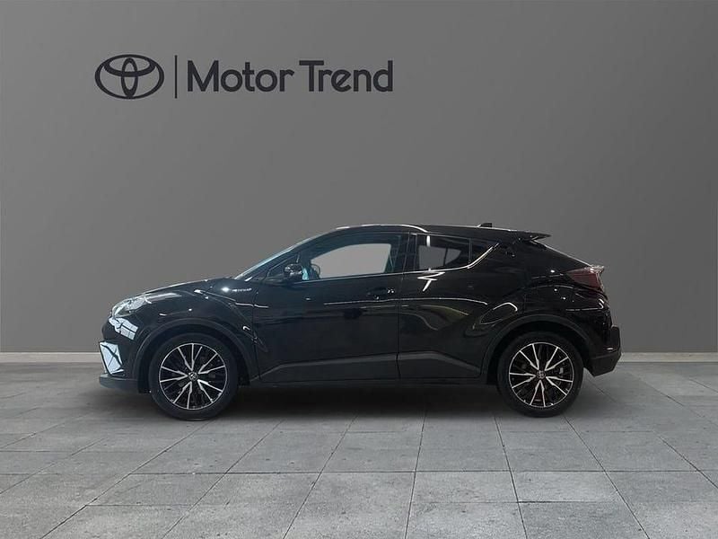 Begagnad Toyota C-HR Executive 124 HK (91 kW) 2018 Svart SUV