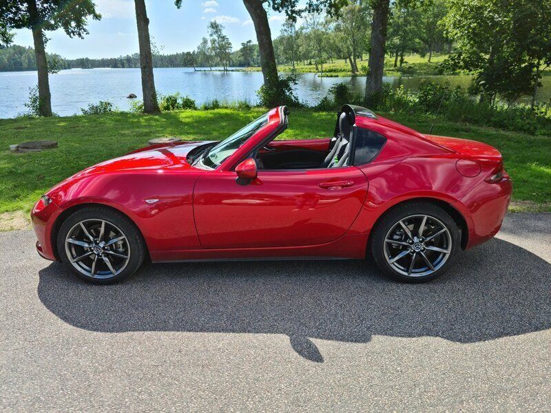 Röd Begagnad 2017 Mazda MX5 Cab | 265 000 kr (Marknadspris) - Bild 1/4
