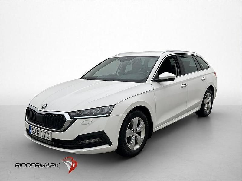 Begagnad Skoda Octavia Ambition 150 HK (110 kW) 2022 Vit Kombi