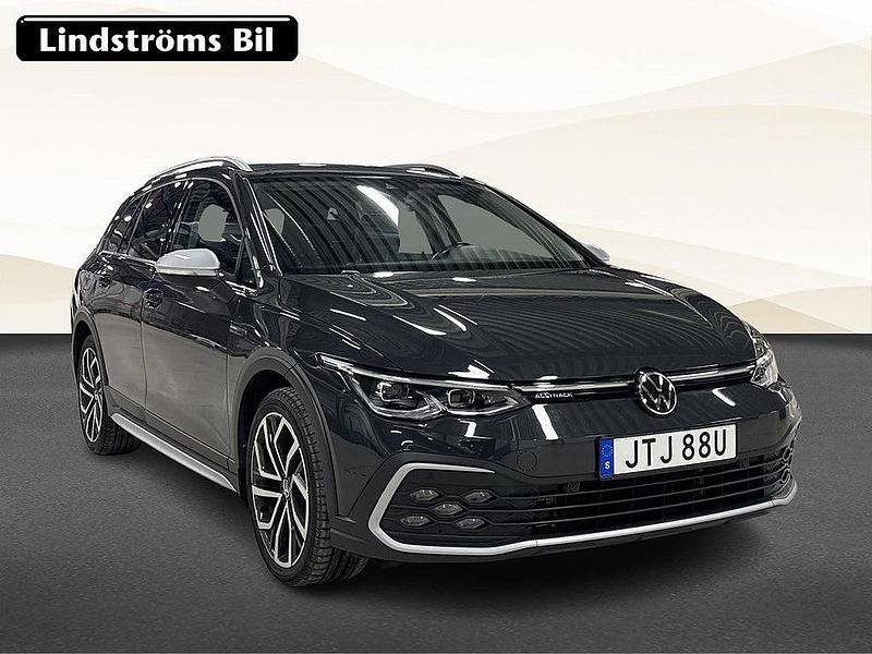 Begagnad VW Golf Alltrack 192 HK (141 kW) 2022 Grå Kombi