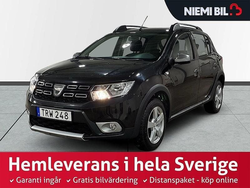 Svart Begagnad 2017 Dacia Sandero Stepway Kombi | 119 900 kr - Bild 1/3