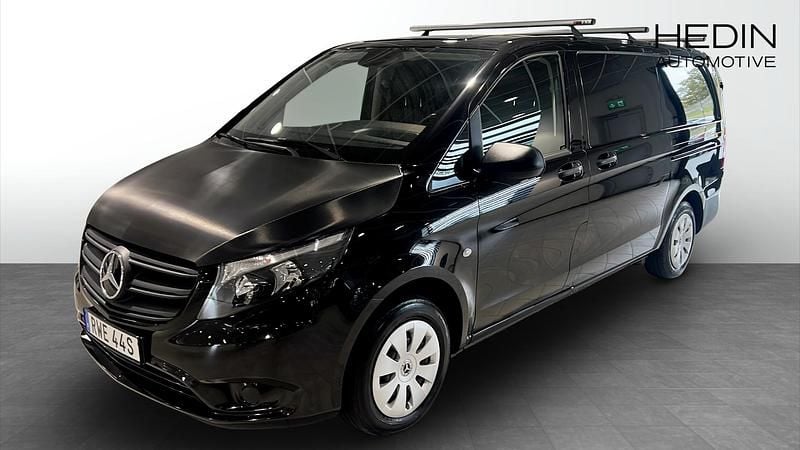 Begagnad 2022 Mercedes Vito Minibuss | 239 200 kr - Bild 1/4