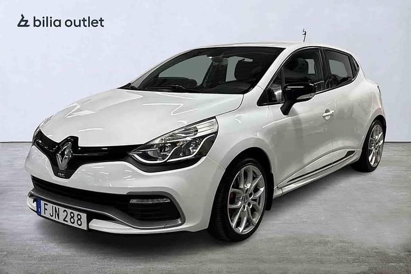 Begagnad Renault Clio IV Bose Edition 200 HK (147 kW) 2014 Vit Halvkombi