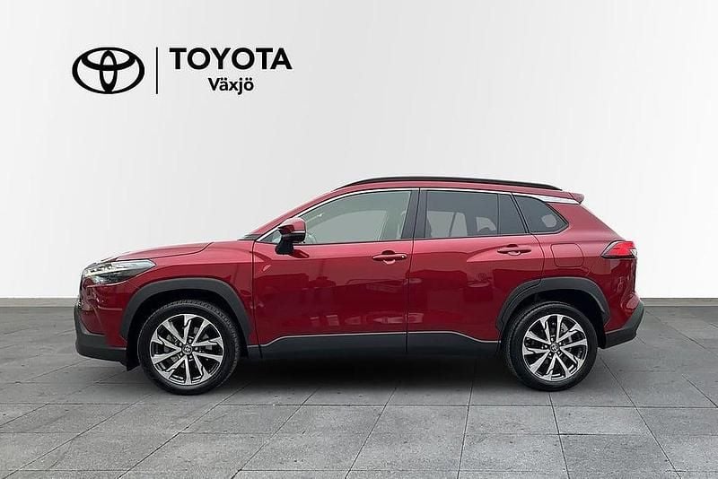 Begagnad Toyota Corolla Cross Style 200 HK (147 kW) 2022 Röd SUV